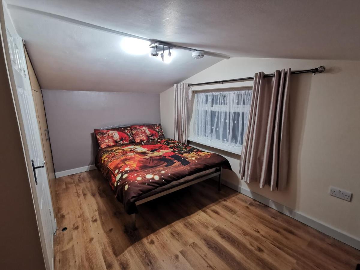 Palaz 1 - 2 Bedroom Garden Flat Edmonton Dış mekan fotoğraf