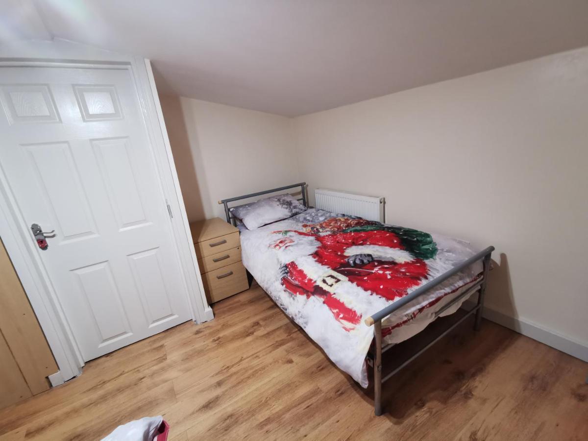 Palaz 1 - 2 Bedroom Garden Flat Edmonton Dış mekan fotoğraf